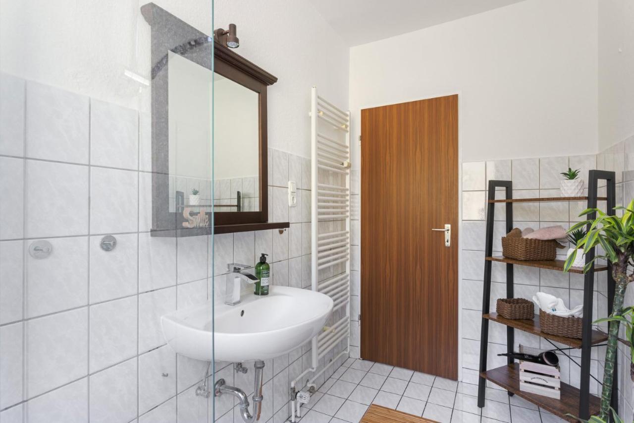 Charysma - Weserufer, Stylish, Schlafzimmer Mit Smart-Tv, 2 Parkplaetze Hamelin Exterior photo